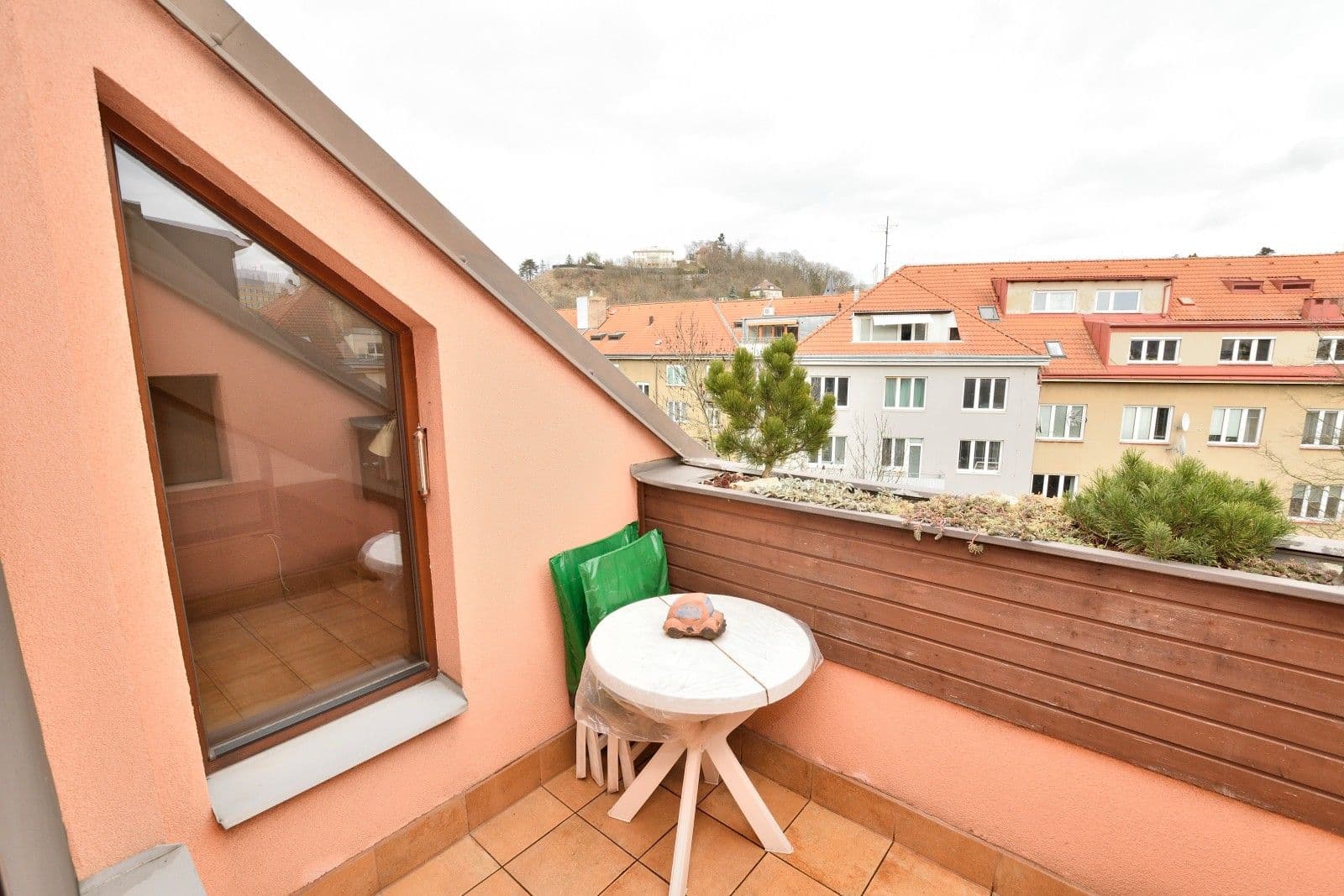 Pronájem bytu 2+kk 61 m², Na Mlejnku, Praha, Praha Pronájem bytu 2+kk 61 m², Na Mlejnku, Praha, Praha