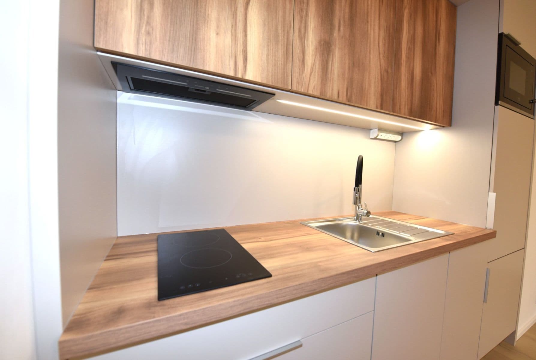 Pronájem bytu 1+kk 35 m², Krymská, Praha, Praha Pronájem bytu 1+kk 35 m², Krymská, Praha, Praha