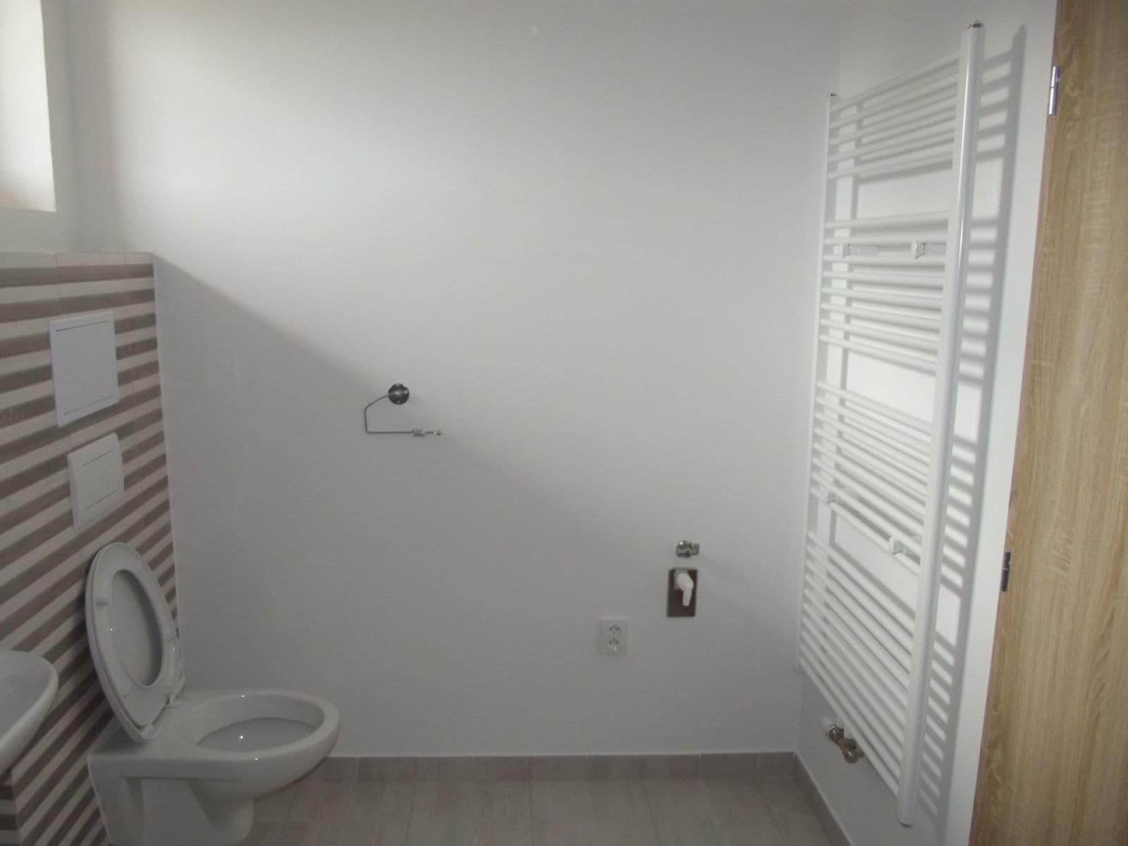 Pronájem bytu 1+kk 32 m², Dolní Krupá, Kraj Vysočina Pronájem bytu 1+kk 32 m², Dolní Krupá, Kraj Vysočina