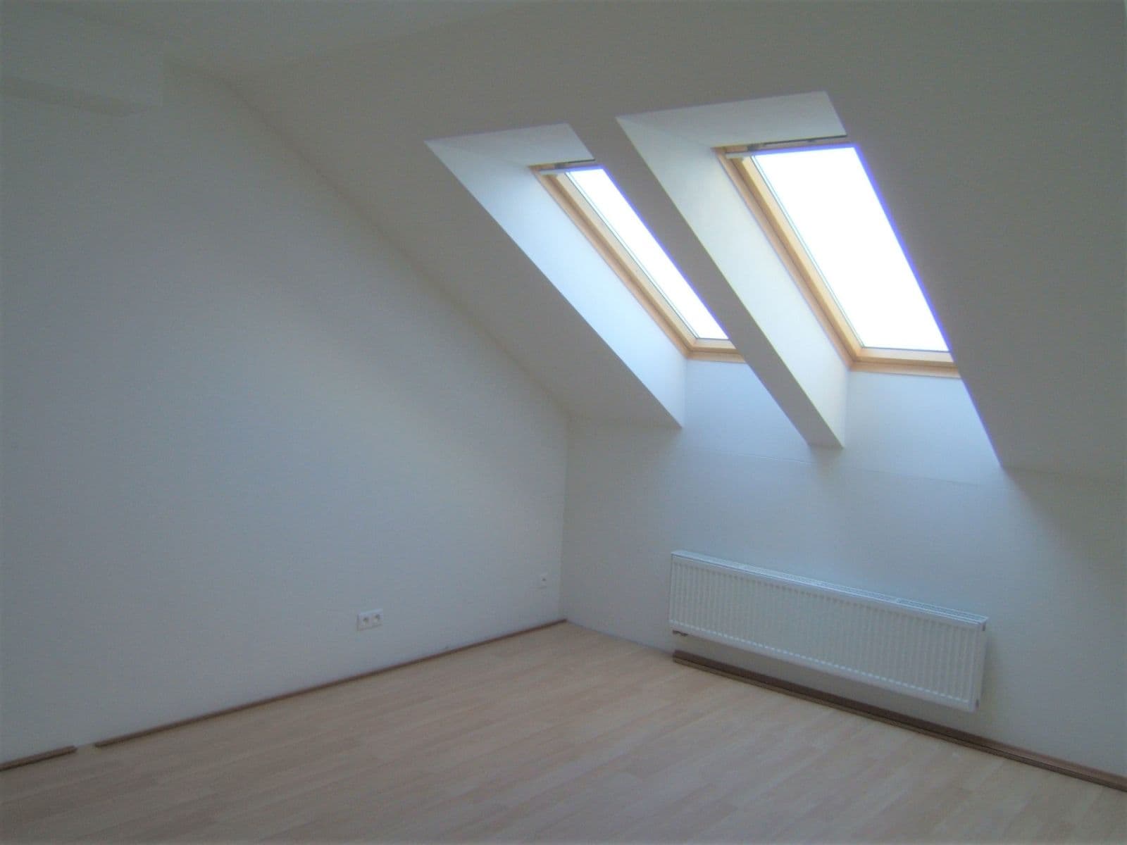 Pronájem bytu 2+kk 58 m², U Lipové aleje, Praha, Praha Pronájem bytu 2+kk 58 m², U Lipové aleje, Praha, Praha