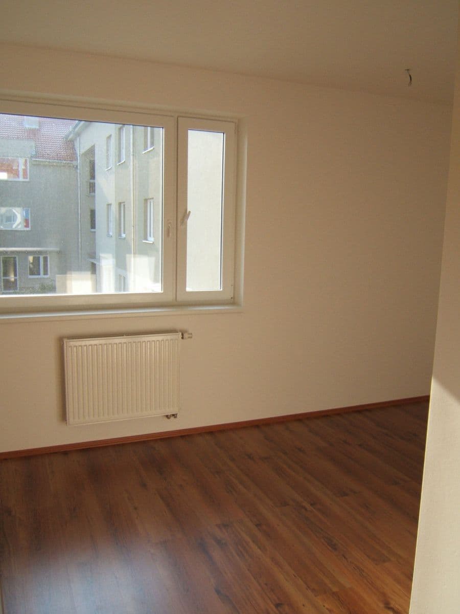 Pronájem bytu 2+kk 58 m², U Lipové aleje, Praha, Praha Pronájem bytu 2+kk 58 m², U Lipové aleje, Praha, Praha