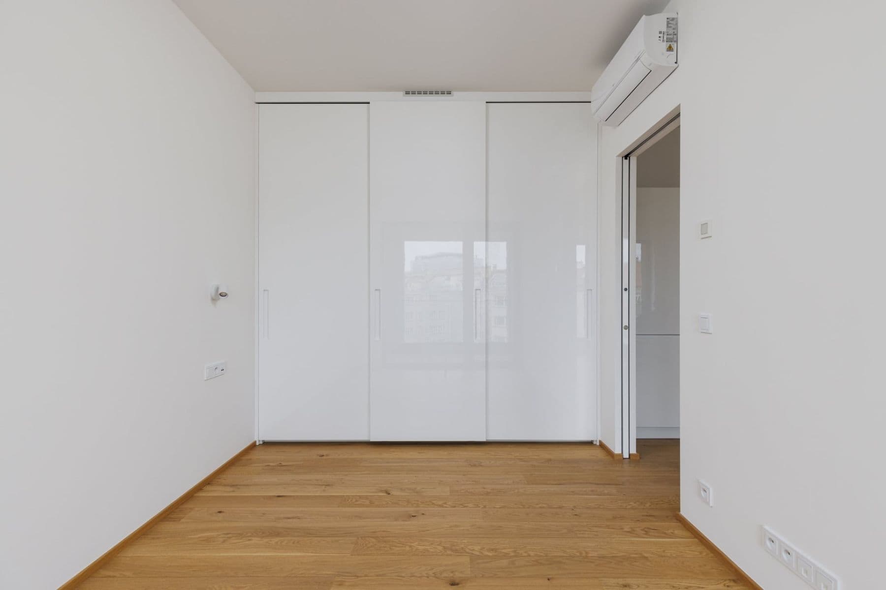Pronájem bytu 2+kk 47 m², Vítězné náměstí, Praha, Praha Pronájem bytu 2+kk 47 m², Vítězné náměstí, Praha, Praha