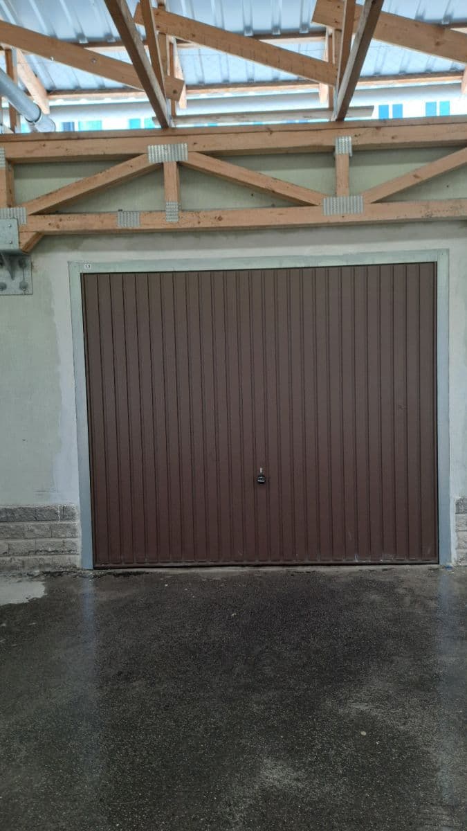 Pronájem garáže 16 m², Brno, Jihomoravský kraj Pronájem garáže 16 m², Brno, Jihomoravský kraj