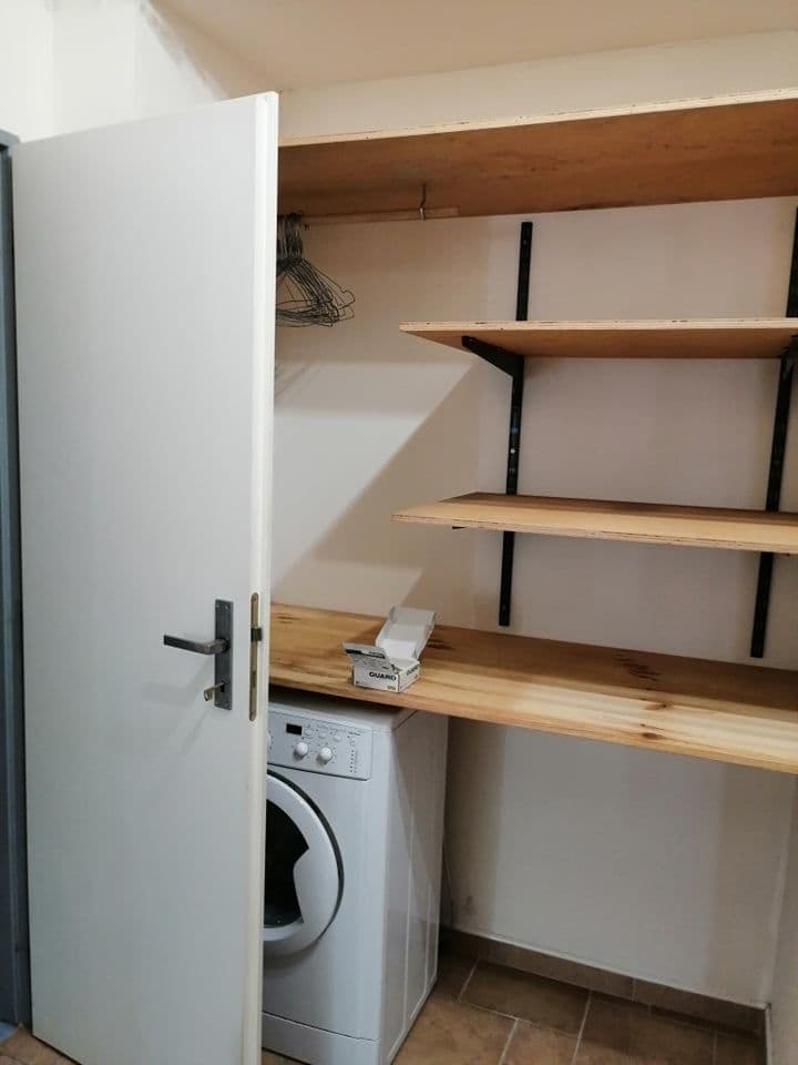 Pronájem bytu 1+kk 25 m², Ruská, Praha, Praha Pronájem bytu 1+kk 25 m², Ruská, Praha, Praha