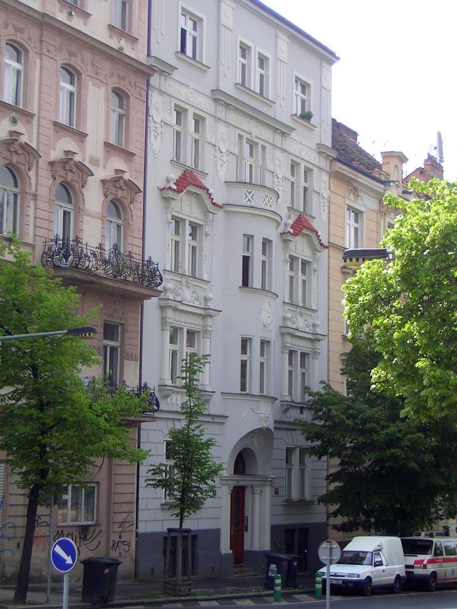 Pronájem bytu 1+kk 25 m², Ruská, Praha, Praha Pronájem bytu 1+kk 25 m², Ruská, Praha, Praha