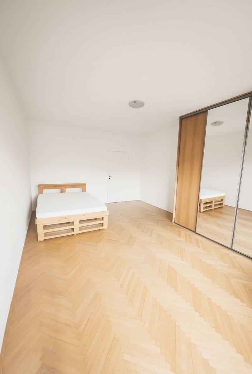 Pronájem bytu 2+kk 70 m², Strž, Brno, Jihomoravský kraj Pronájem bytu 2+kk 70 m², Strž, Brno, Jihomoravský kraj