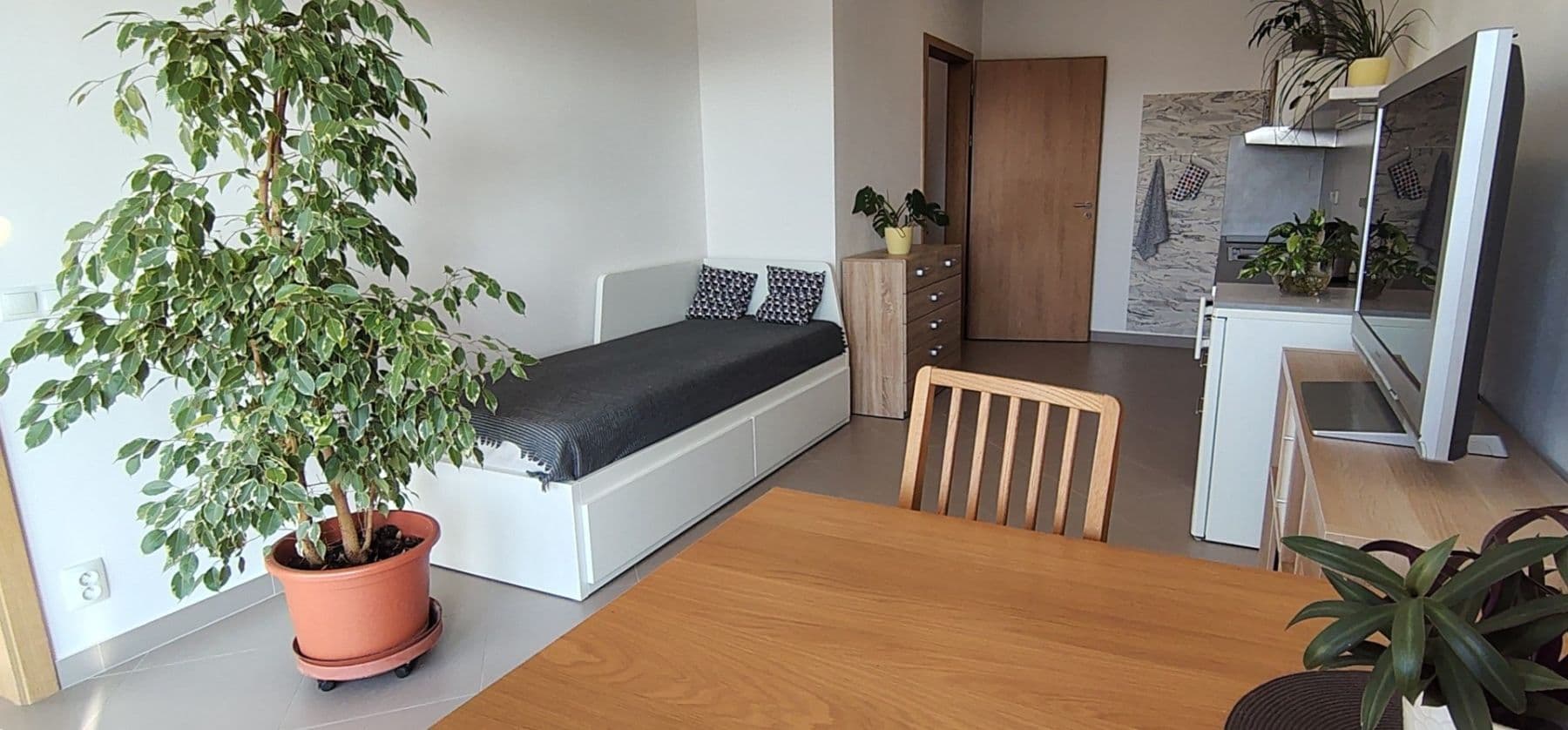 Pronájem bytu 2+kk 45 m², Hlučkova, Praha, Praha Pronájem bytu 2+kk 45 m², Hlučkova, Praha, Praha