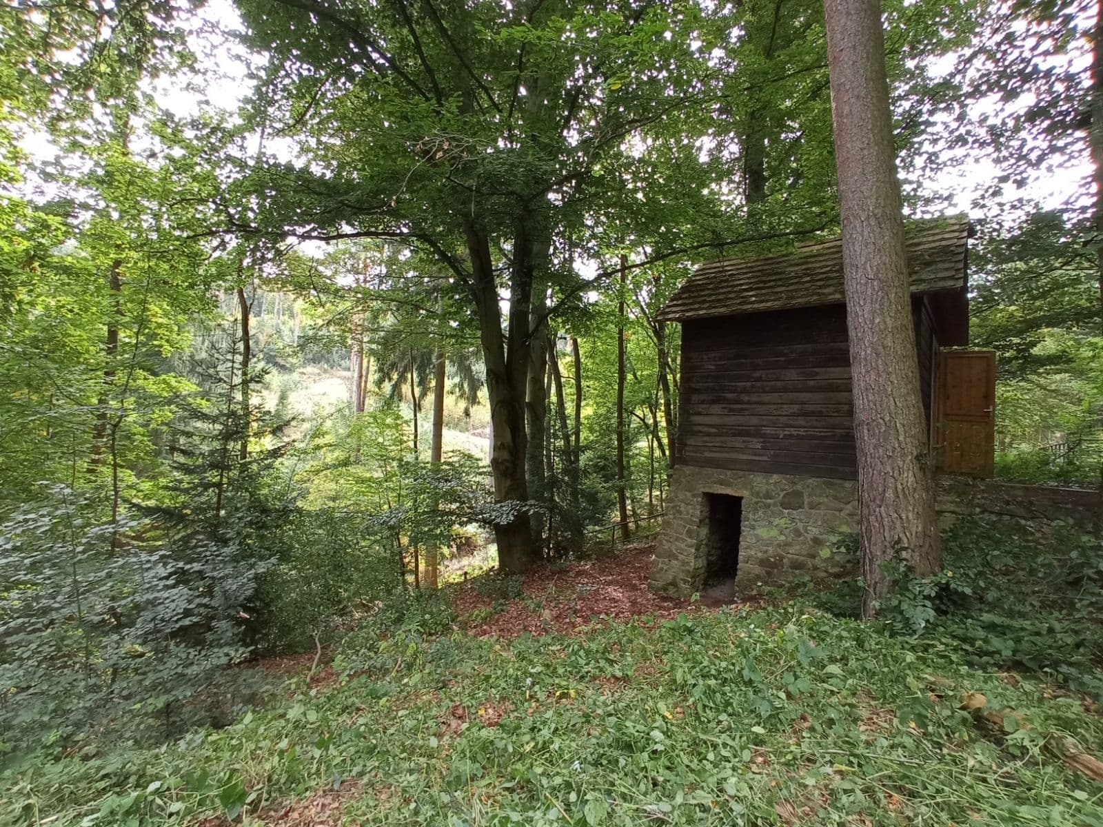 Prodej pozemku 1.044 m², Štěchovice, Středočeský kraj Prodej pozemku 1.044 m², Štěchovice, Středočeský kraj