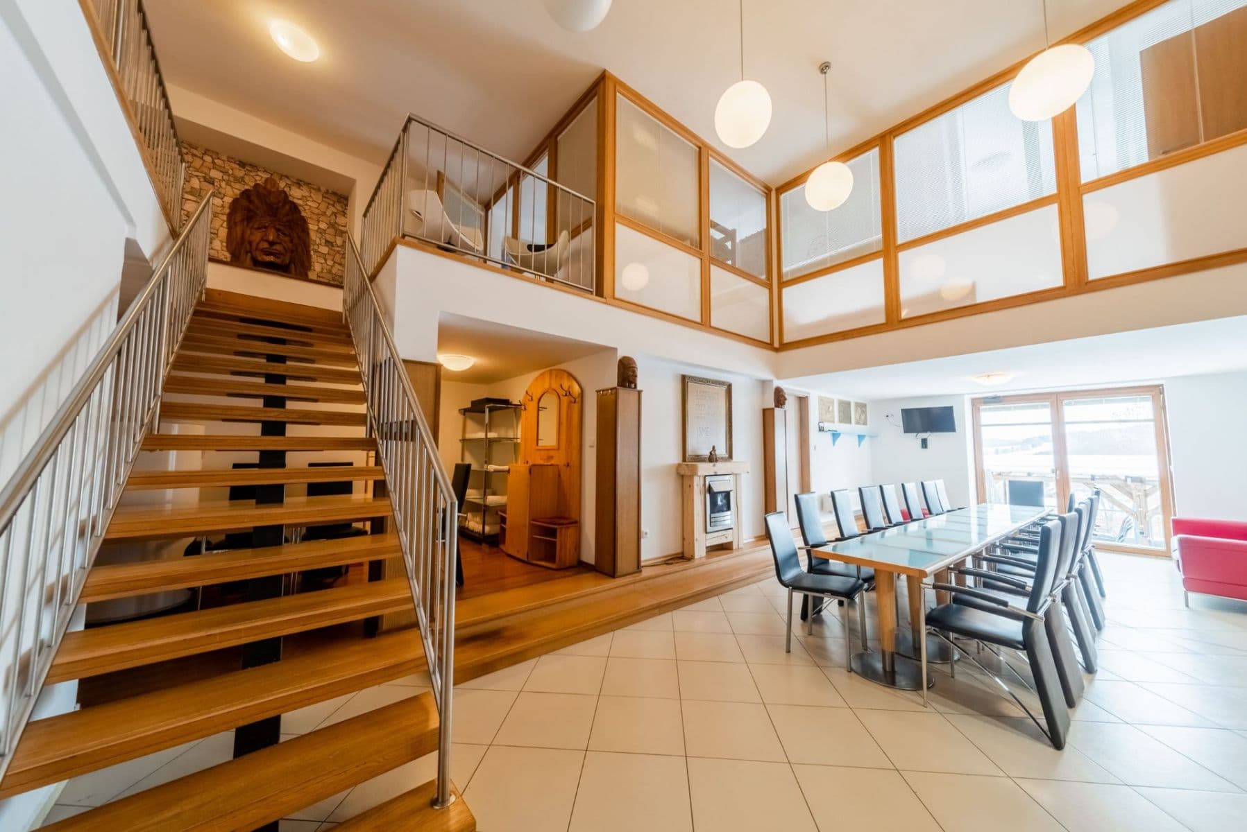 Prodej domu 930 m², pozemek 3.366 m², Lipno nad Vltavou, Jihočeský kraj Prodej domu 930 m², pozemek 3.366 m², Lipno nad Vltavou, Jihočeský kraj