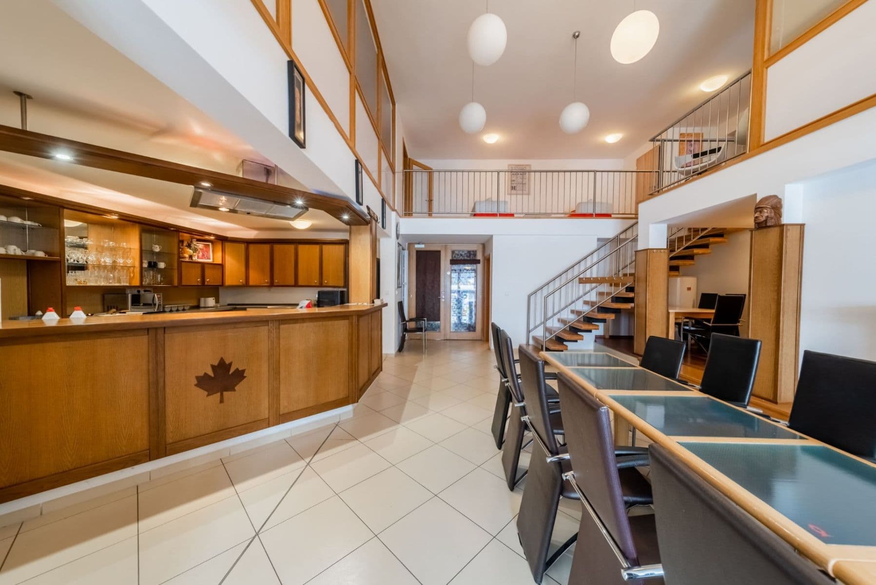 Prodej domu 930 m², pozemek 3.366 m², Lipno nad Vltavou, Jihočeský kraj Prodej domu 930 m², pozemek 3.366 m², Lipno nad Vltavou, Jihočeský kraj