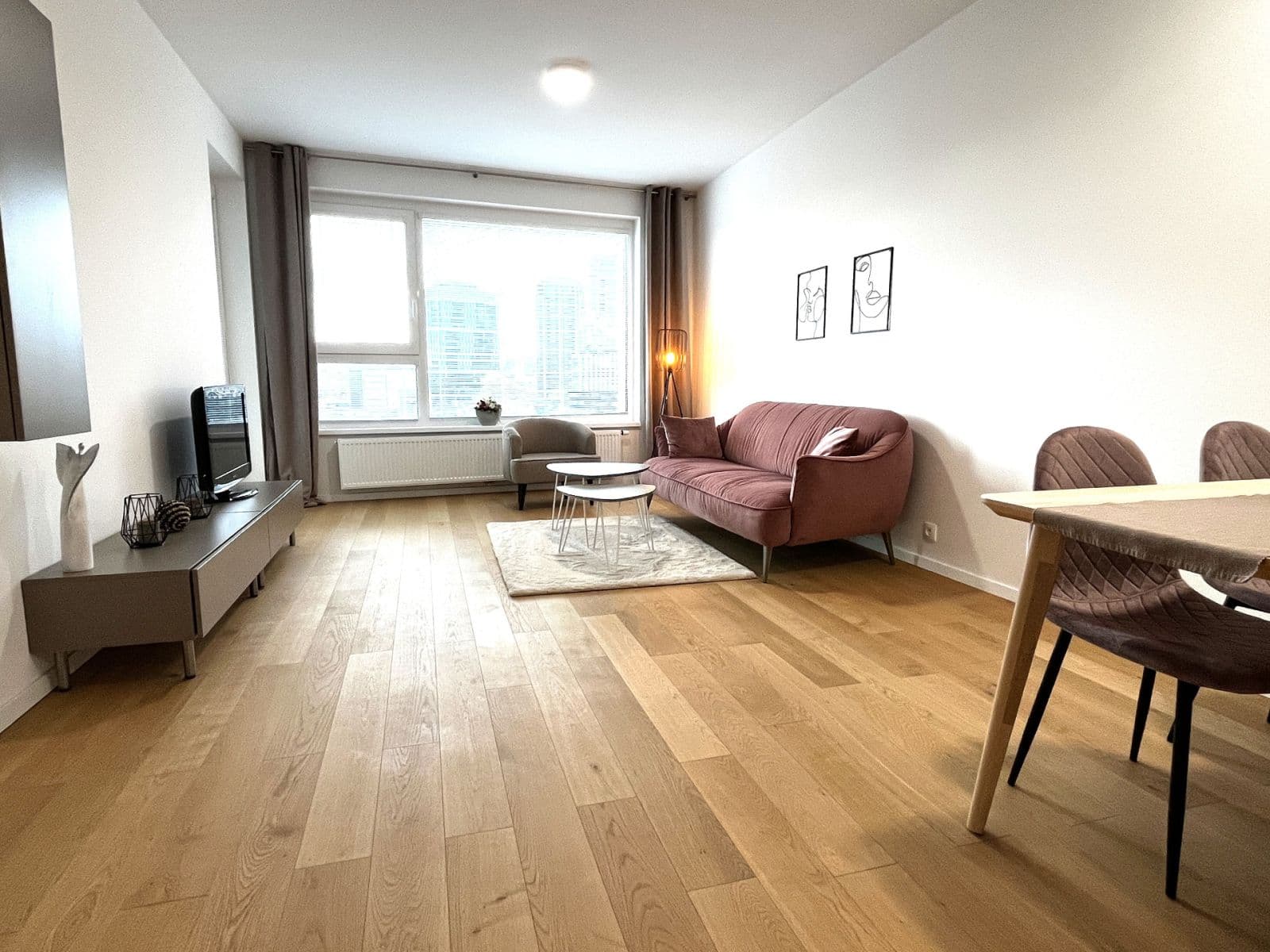 Pronájem bytu 2+1 57 m², Súkennícka, Ružinov, Bratislavský kraj Pronájem bytu 2+1 57 m², Súkennícka, Ružinov, Bratislavský kraj