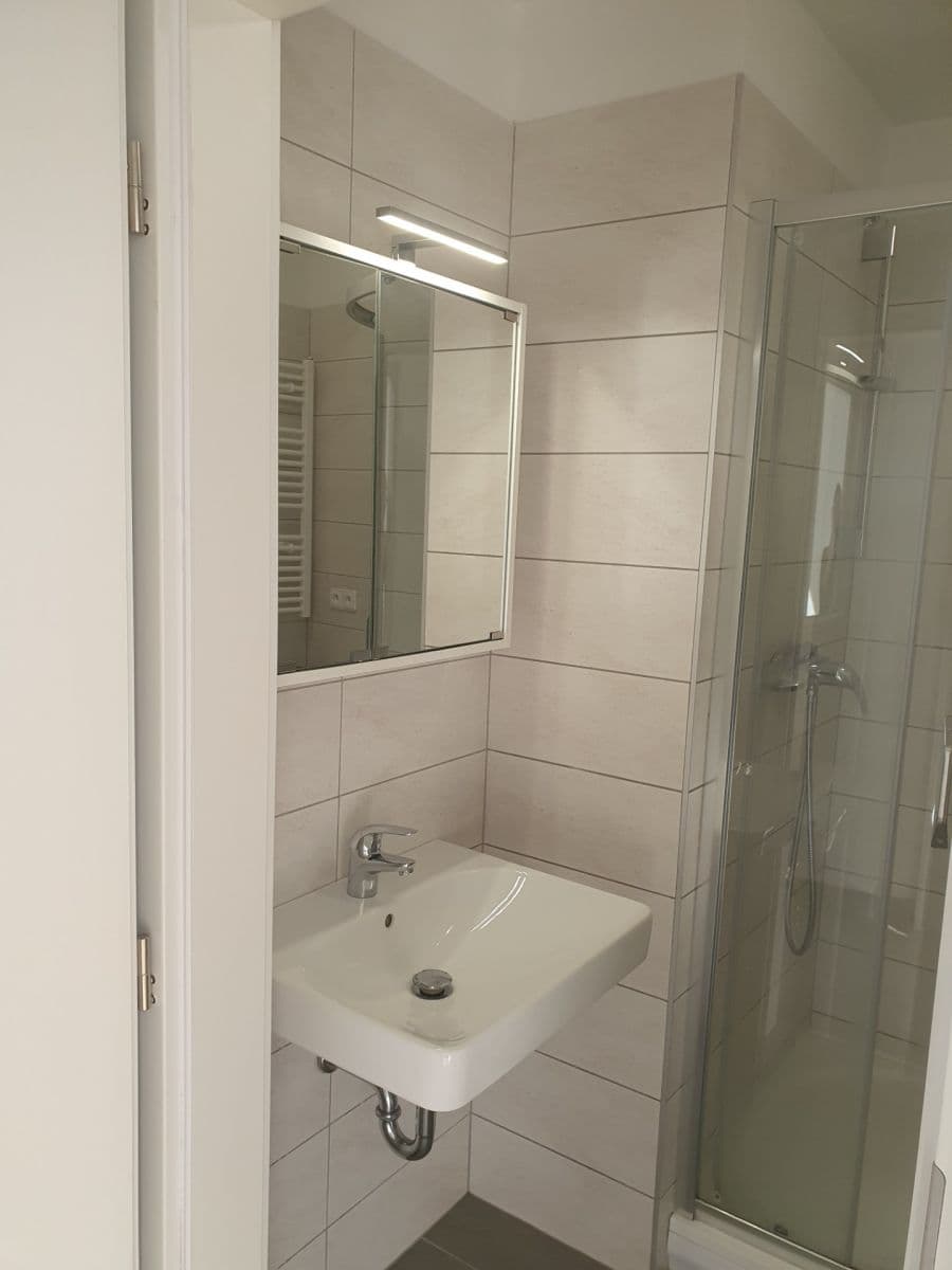 Pronájem bytu 1+kk 27 m², V Závětří, Praha, Praha Pronájem bytu 1+kk 27 m², V Závětří, Praha, Praha