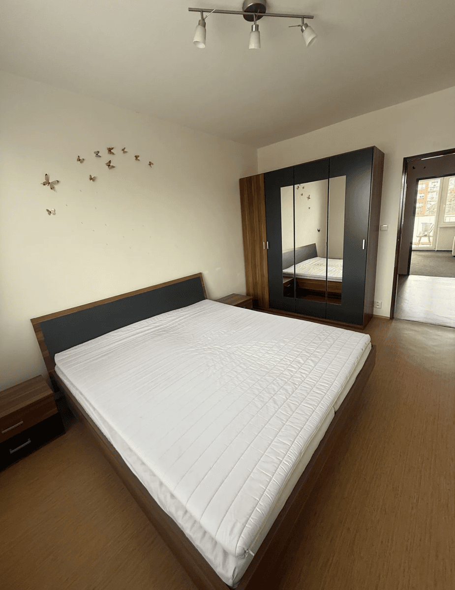 Pronájem bytu 2+1 55 m², Vratimovská, Praha, Praha Pronájem bytu 2+1 55 m², Vratimovská, Praha, Praha