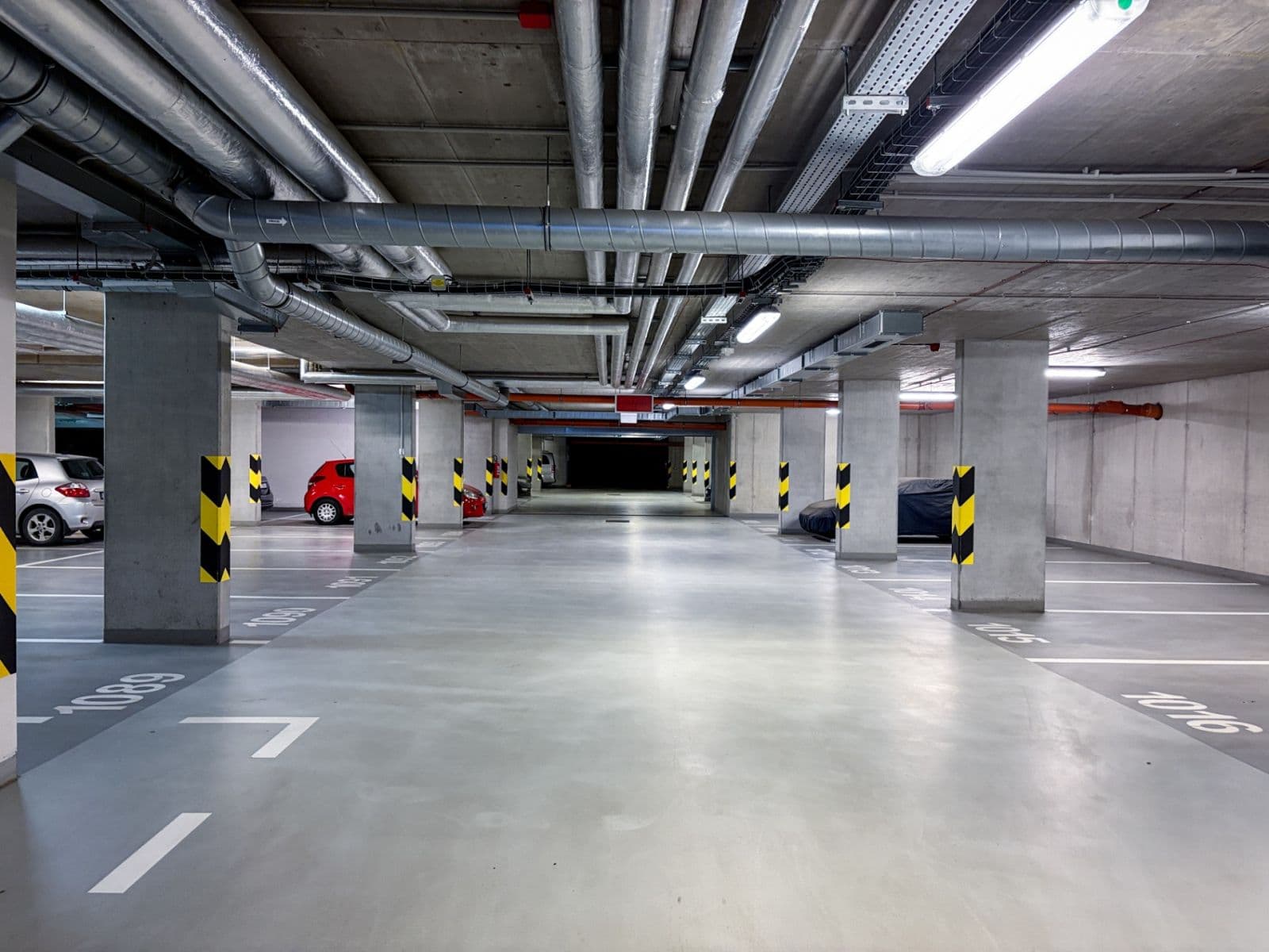 Pronájem garáže 15 m², Saarinenova, Praha, Praha Pronájem garáže 15 m², Saarinenova, Praha, Praha