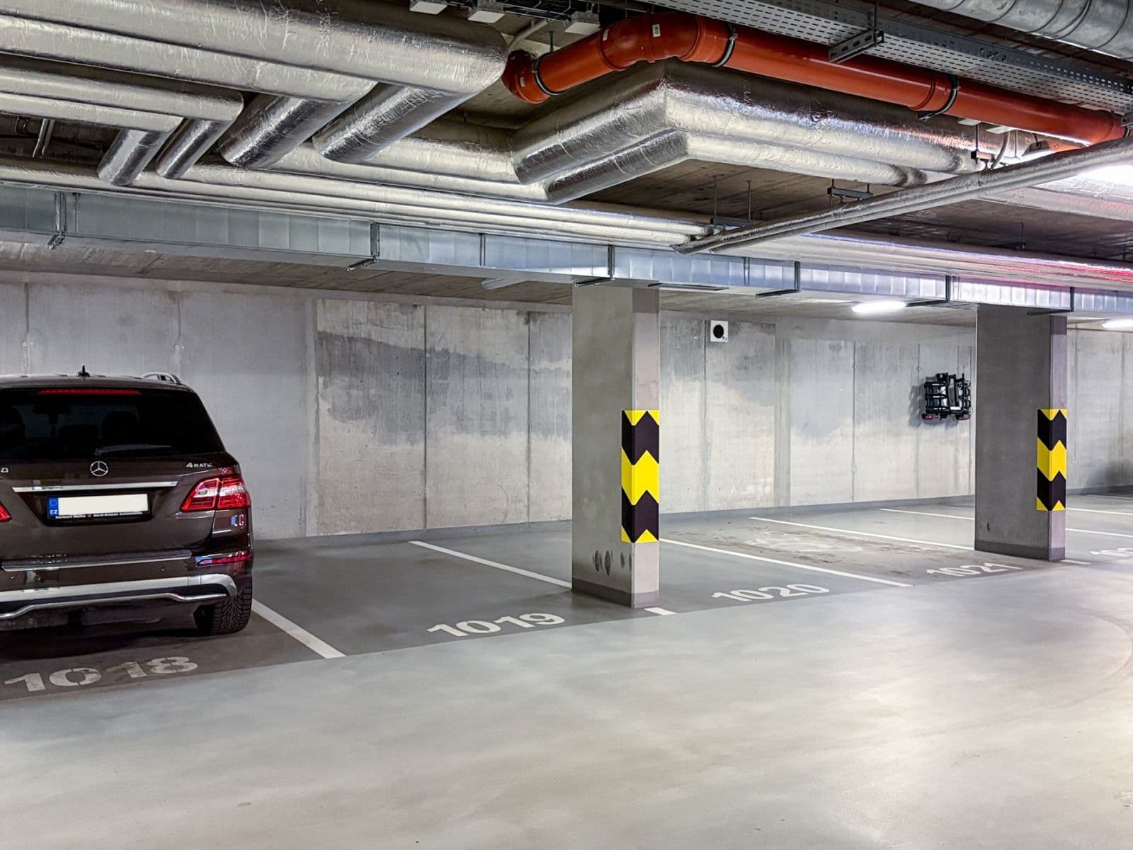 Pronájem garáže 15 m², Saarinenova, Praha, Praha Pronájem garáže 15 m², Saarinenova, Praha, Praha