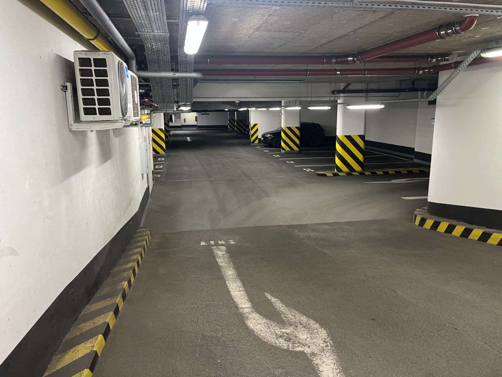 Pronájem garáže 16 m², Karla Engliše, Praha, Praha Pronájem garáže 16 m², Karla Engliše, Praha, Praha