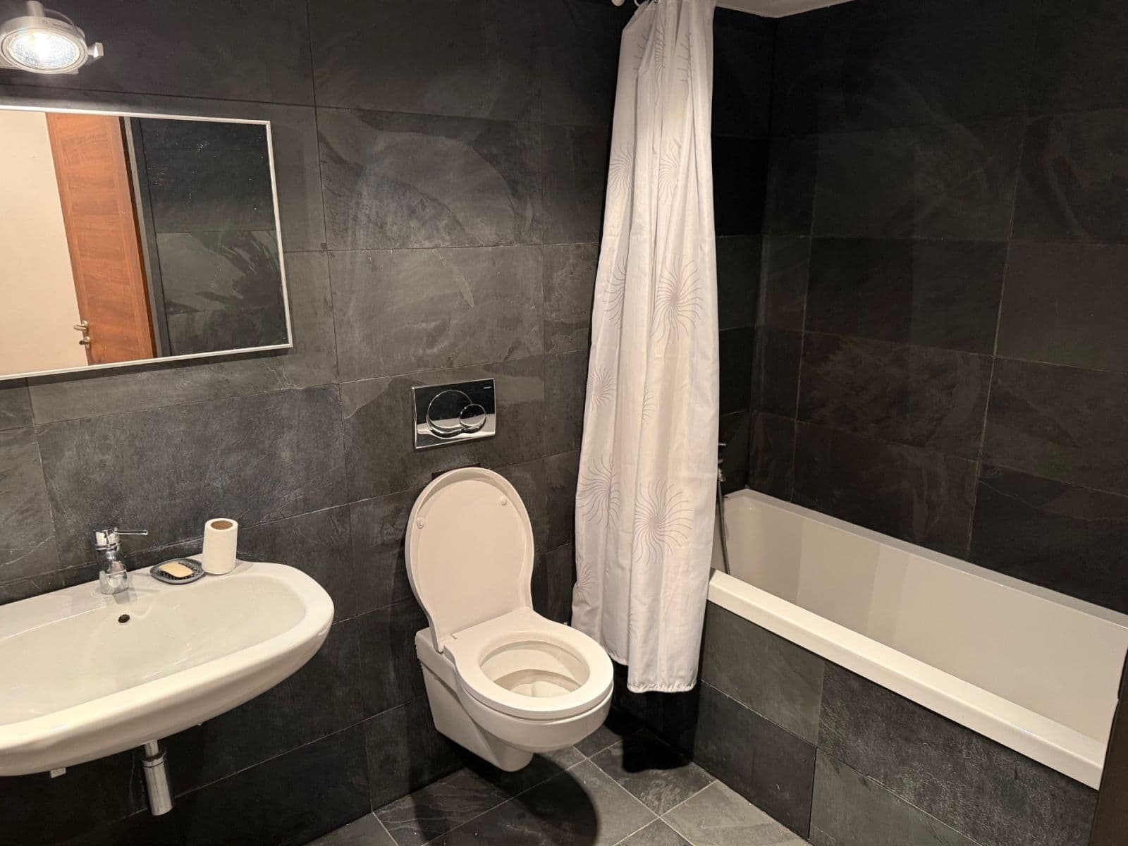 Pronájem bytu 2+kk 60 m², Žerotínova, Praha, Praha Pronájem bytu 2+kk 60 m², Žerotínova, Praha, Praha