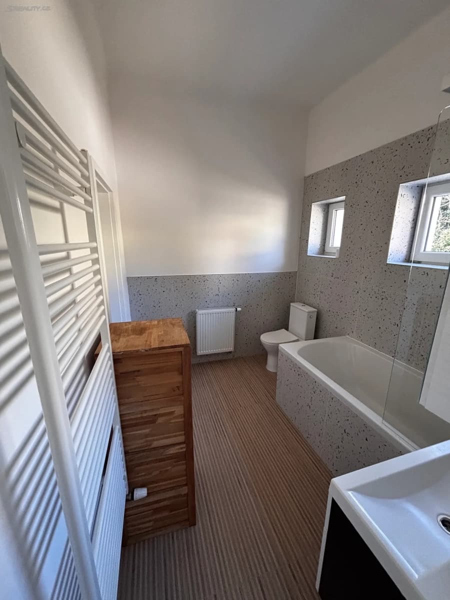 Pronájem bytu 3+1 65 m², Rebcova, Přeštice, Plzeňský kraj Pronájem bytu 3+1 65 m², Rebcova, Přeštice, Plzeňský kraj