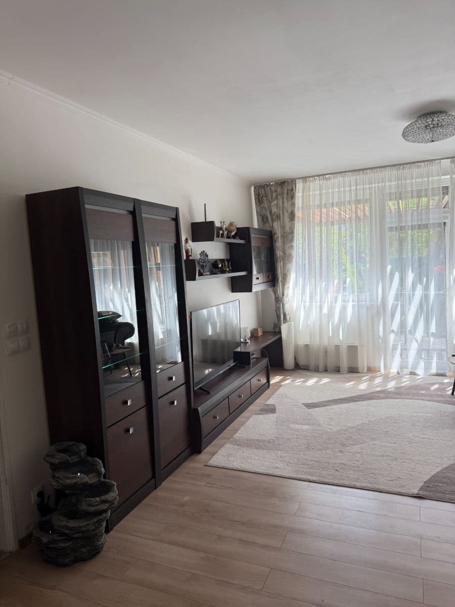 Prodej bytu 4+1 143 m², Pod Harfou, Praha, Praha Prodej bytu 4+1 143 m², Pod Harfou, Praha, Praha