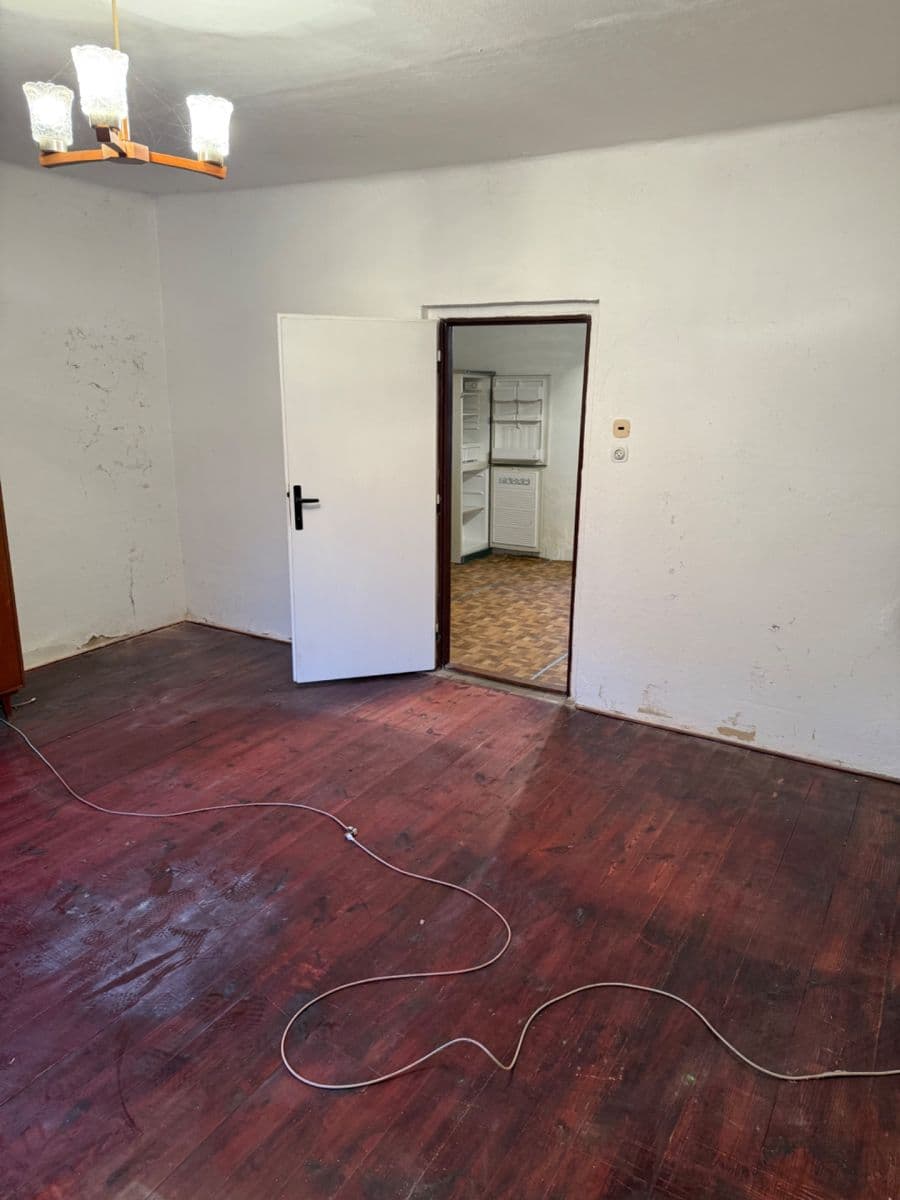 Prodej domu 82 m², pozemek 560 m², Václ. Šretra, Doksy, Středočeský kraj Prodej domu 82 m², pozemek 560 m², Václ. Šretra, Doksy, Středočeský kraj