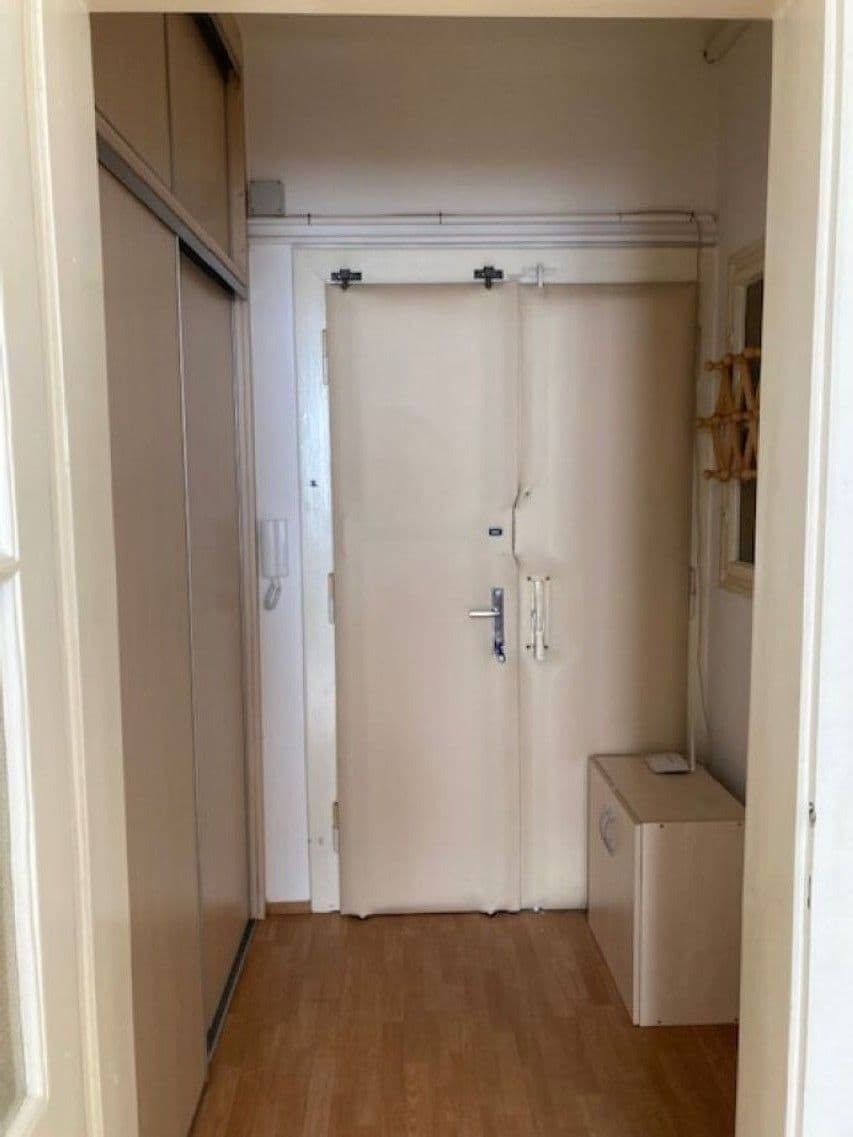 Pronájem bytu 2+kk 38 m², Lounských, Praha, Praha Pronájem bytu 2+kk 38 m², Lounských, Praha, Praha