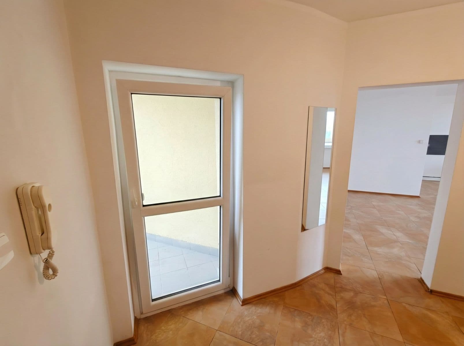 Prodej bytu 3+kk 93 m², Husníkova, Praha, Praha Prodej bytu 3+kk 93 m², Husníkova, Praha, Praha