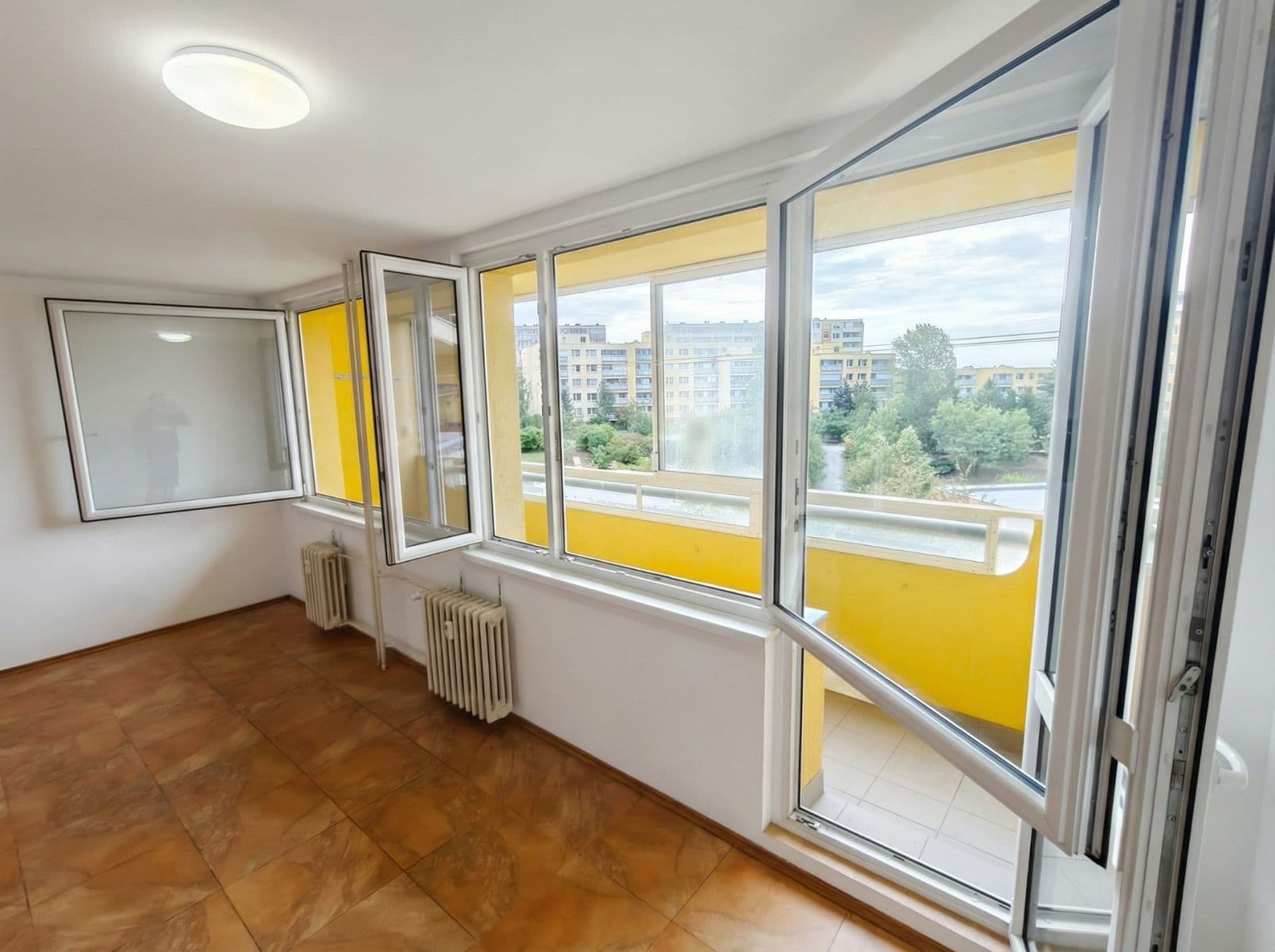Prodej bytu 3+kk 93 m², Husníkova, Praha, Praha Prodej bytu 3+kk 93 m², Husníkova, Praha, Praha
