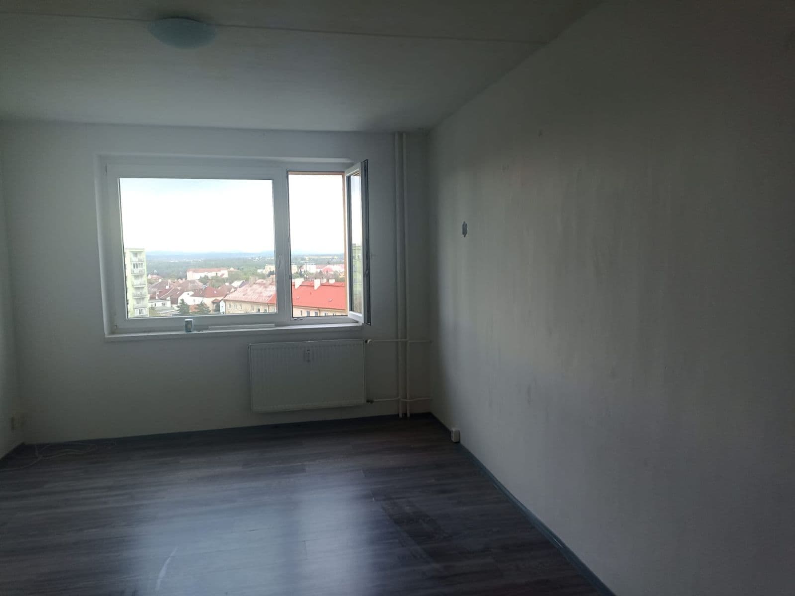 Pronájem bytu 1+kk 40 m², Na Borku, Jirkov, Ústecký kraj Pronájem bytu 1+kk 40 m², Na Borku, Jirkov, Ústecký kraj