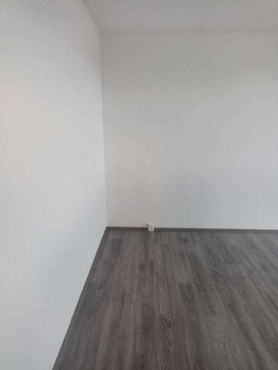 Pronájem bytu 1+kk 40 m², Na Borku, Jirkov, Ústecký kraj Pronájem bytu 1+kk 40 m², Na Borku, Jirkov, Ústecký kraj