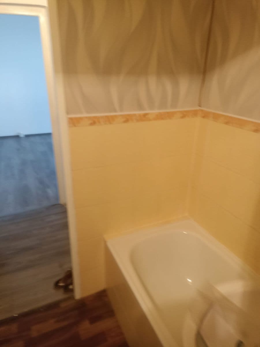 Pronájem bytu 1+kk 40 m², Na Borku, Jirkov, Ústecký kraj Pronájem bytu 1+kk 40 m², Na Borku, Jirkov, Ústecký kraj