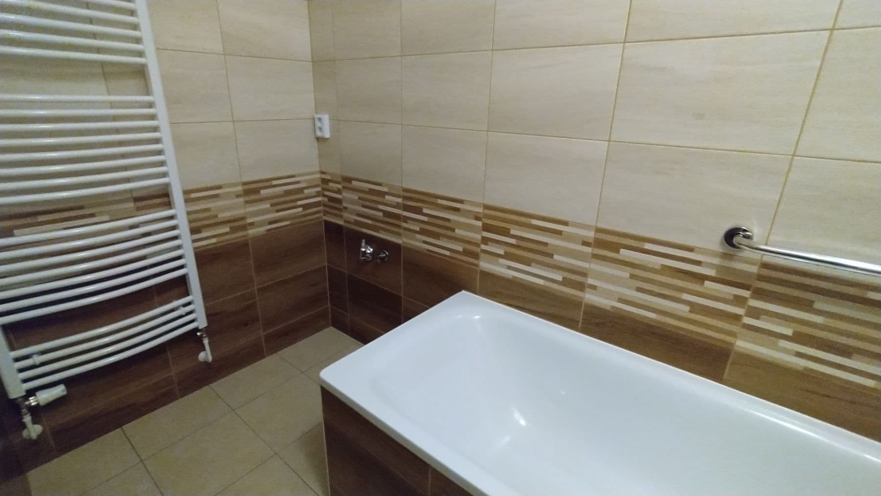 Pronájem bytu 3+1 63 m², Karla Čapka, Lomnice nad Popelkou, Liberecký kraj Pronájem bytu 3+1 63 m², Karla Čapka, Lomnice nad Popelkou, Liberecký kraj