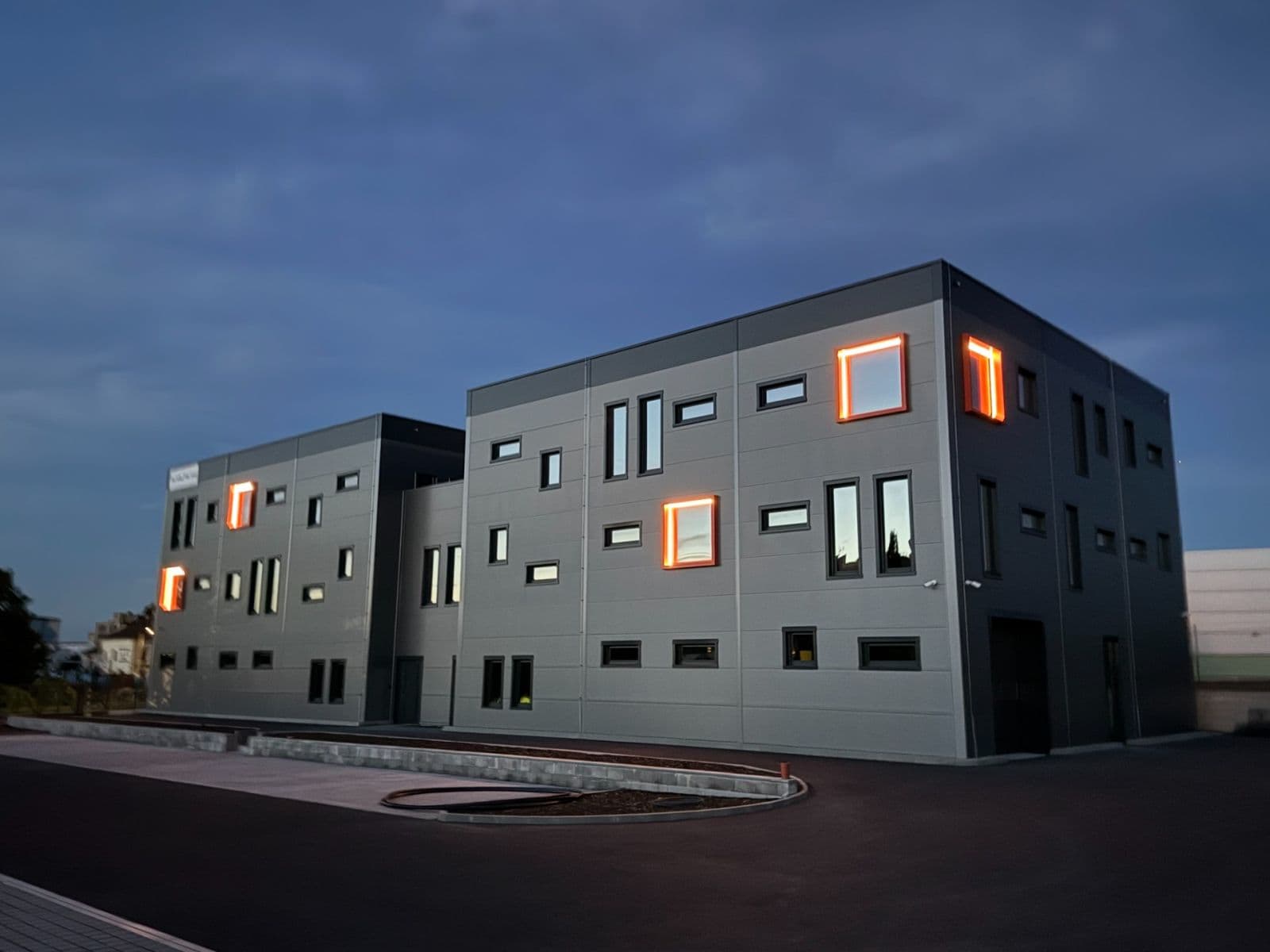 Pronájem kanceláře 280 m², Pražská, Slaný, Středočeský kraj Pronájem kanceláře 280 m², Pražská, Slaný, Středočeský kraj