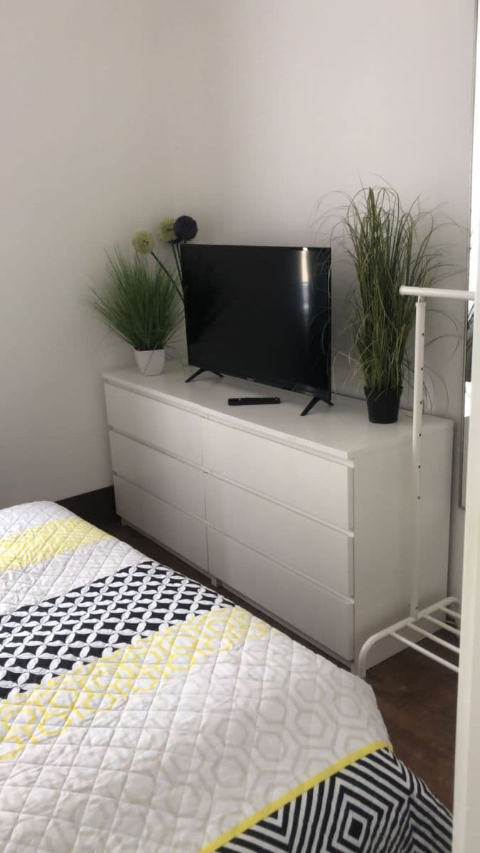 Pronájem bytu 3+kk 74 m², Křižíkova, Praha, Praha Pronájem bytu 3+kk 74 m², Křižíkova, Praha, Praha