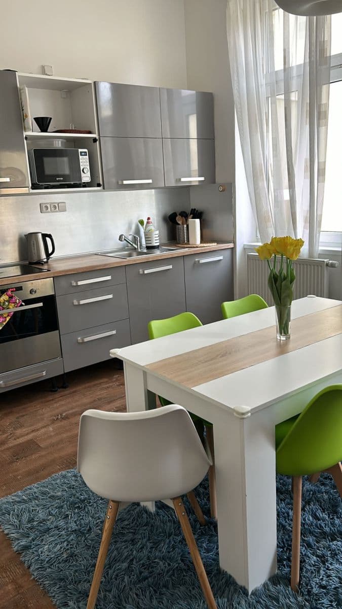 Pronájem bytu 3+kk 74 m², Křižíkova, Praha, Praha Pronájem bytu 3+kk 74 m², Křižíkova, Praha, Praha