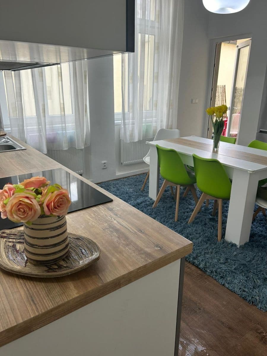 Pronájem bytu 3+kk 74 m², Křižíkova, Praha, Praha Pronájem bytu 3+kk 74 m², Křižíkova, Praha, Praha