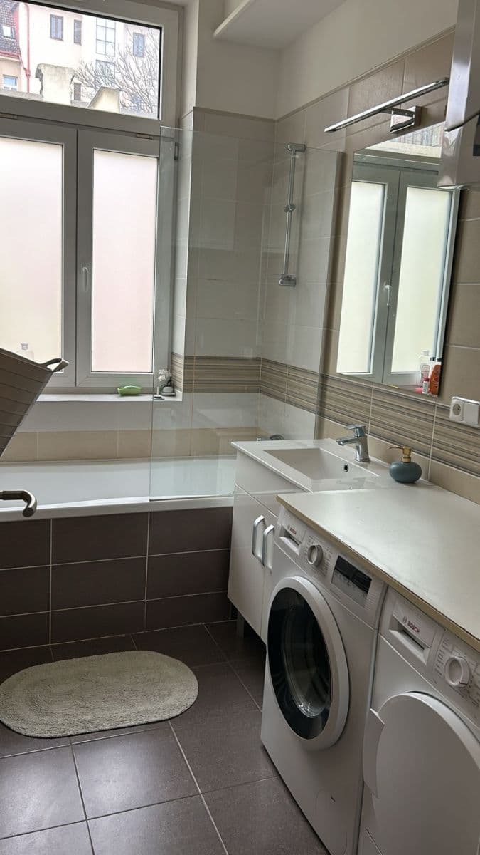 Pronájem bytu 3+kk 74 m², Křižíkova, Praha, Praha Pronájem bytu 3+kk 74 m², Křižíkova, Praha, Praha