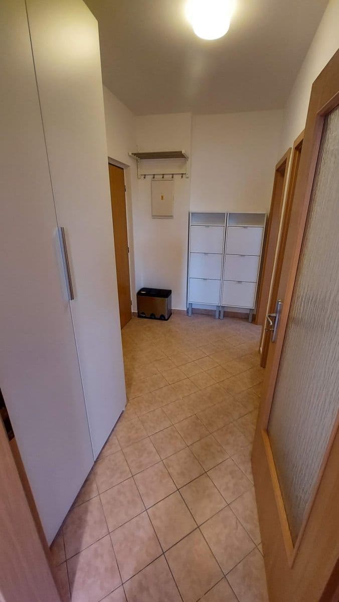 Pronájem bytu 2+kk 42 m², Jeřabinová, Praha, Praha Pronájem bytu 2+kk 42 m², Jeřabinová, Praha, Praha