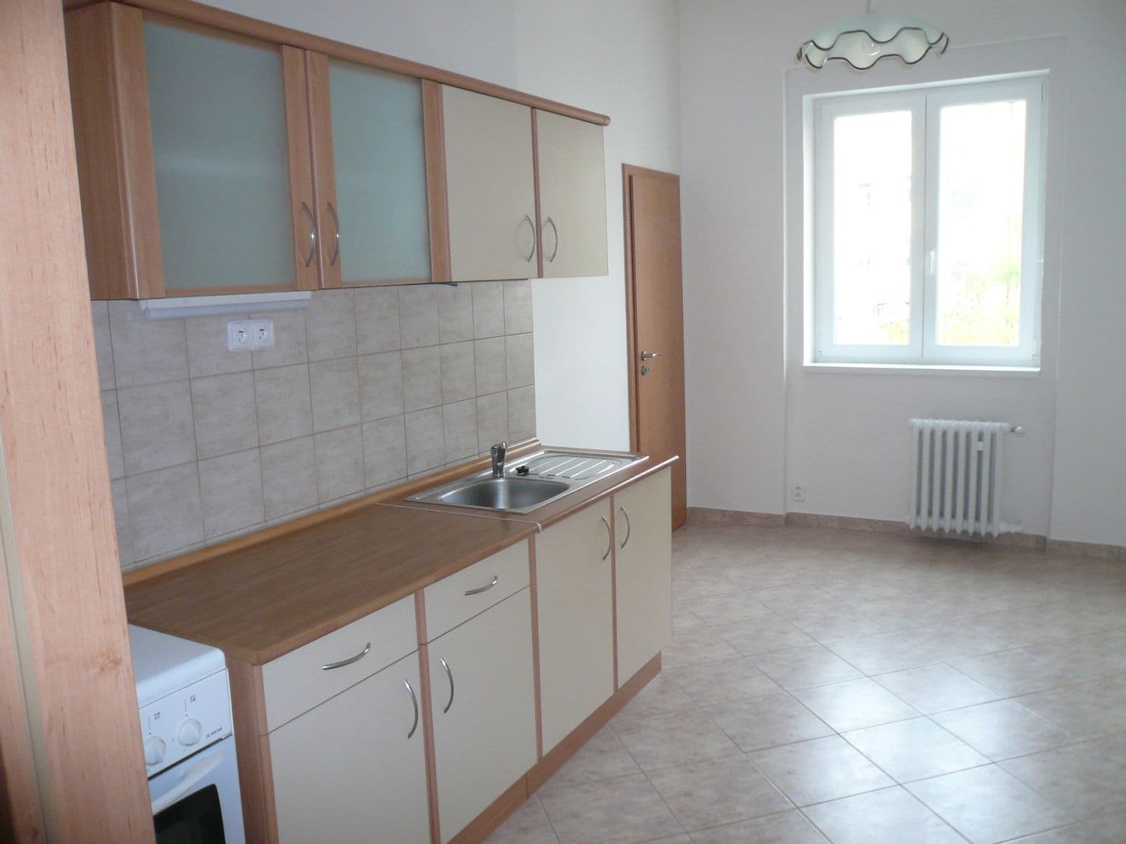 Pronájem bytu 1+1 43 m², Poupětova, Praha, Praha Pronájem bytu 1+1 43 m², Poupětova, Praha, Praha