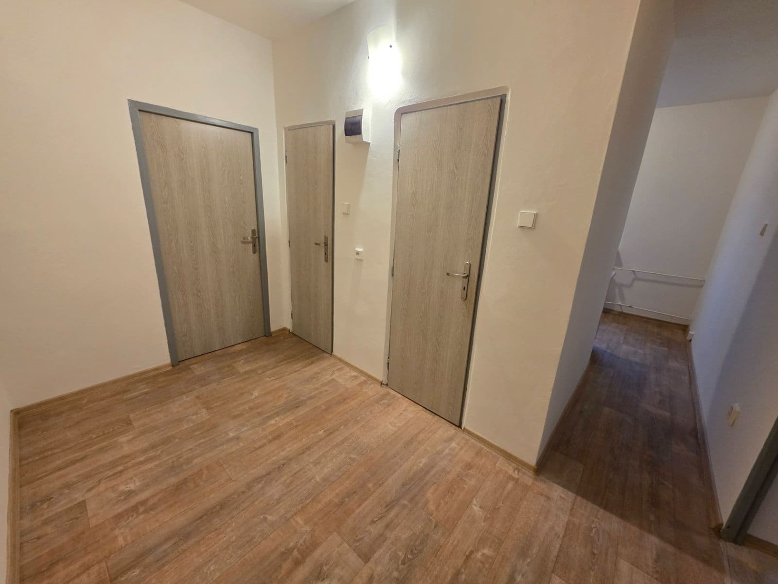 Pronájem bytu 2+1 56 m², Jaroslava Vrchlického, Most, Ústecký kraj Pronájem bytu 2+1 56 m², Jaroslava Vrchlického, Most, Ústecký kraj