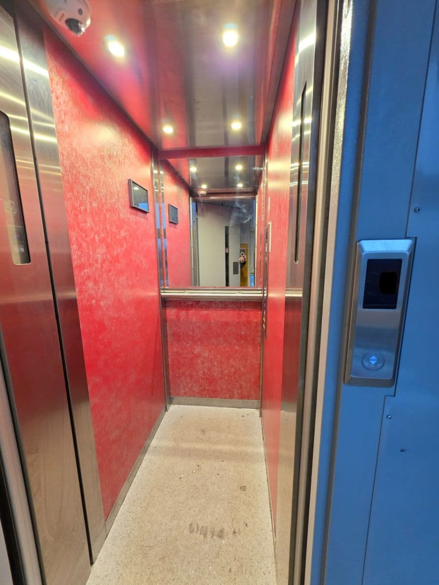 Pronájem bytu 2+1 56 m², Jaroslava Vrchlického, Most, Ústecký kraj Pronájem bytu 2+1 56 m², Jaroslava Vrchlického, Most, Ústecký kraj