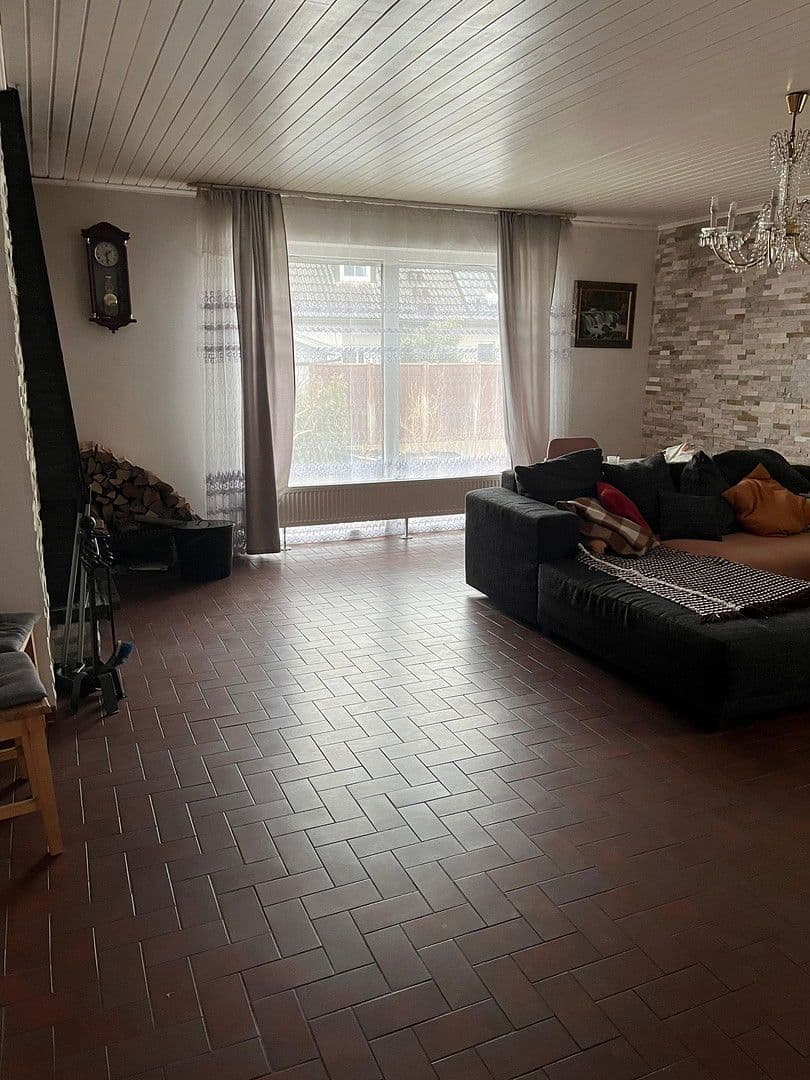 Prodej domu 208 m², pozemek 984 m², Schnaittach, Bavorsko Prodej domu 208 m², pozemek 984 m², Schnaittach, Bavorsko