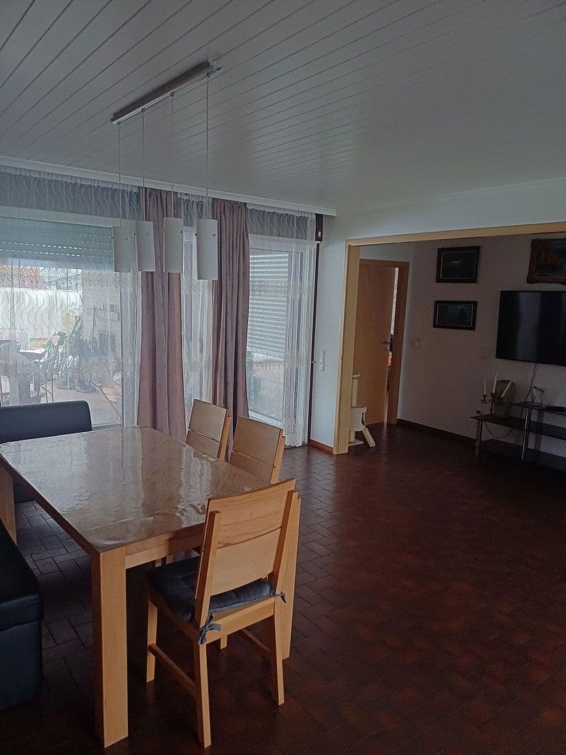 Prodej domu 208 m², pozemek 984 m², Schnaittach, Bavorsko Prodej domu 208 m², pozemek 984 m², Schnaittach, Bavorsko