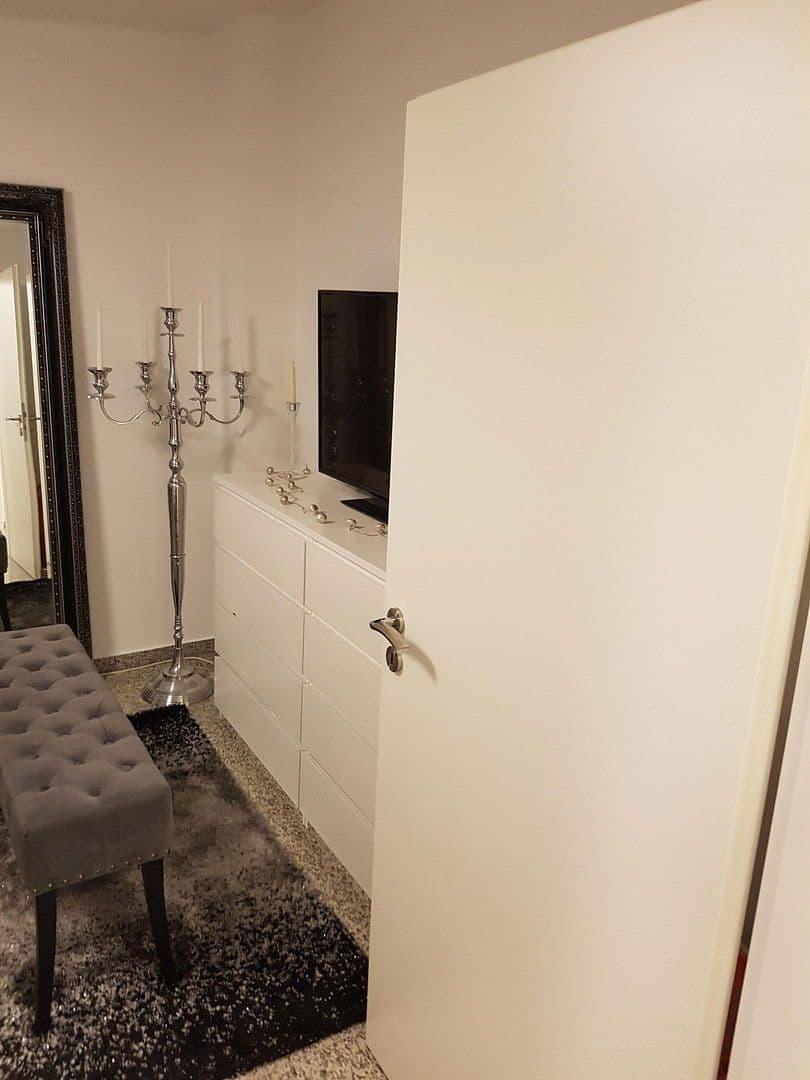 Pronájem bytu 3+1 86 m², Schultheißenstraße 21, Hameln, Dolní Sasko Pronájem bytu 3+1 86 m², Schultheißenstraße 21, Hameln, Dolní Sasko