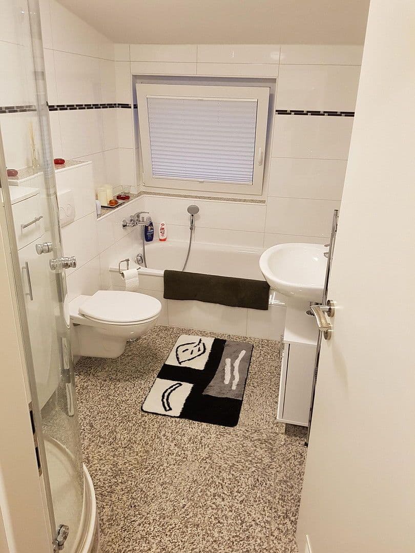 Pronájem bytu 3+1 86 m², Schultheißenstraße 21, Hameln, Dolní Sasko Pronájem bytu 3+1 86 m², Schultheißenstraße 21, Hameln, Dolní Sasko