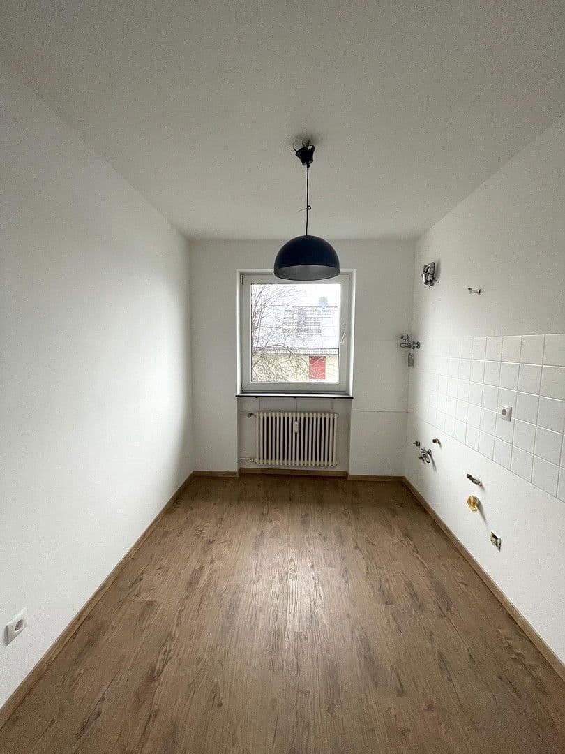 Pronájem bytu 3+1 74 m², Bürger-Meister-Diehl Str. 29, Eisenberg (Pfalz), Porýní-Falc Pronájem bytu 3+1 74 m², Bürger-Meister-Diehl Str. 29, Eisenberg (Pfalz), Porýní-Falc