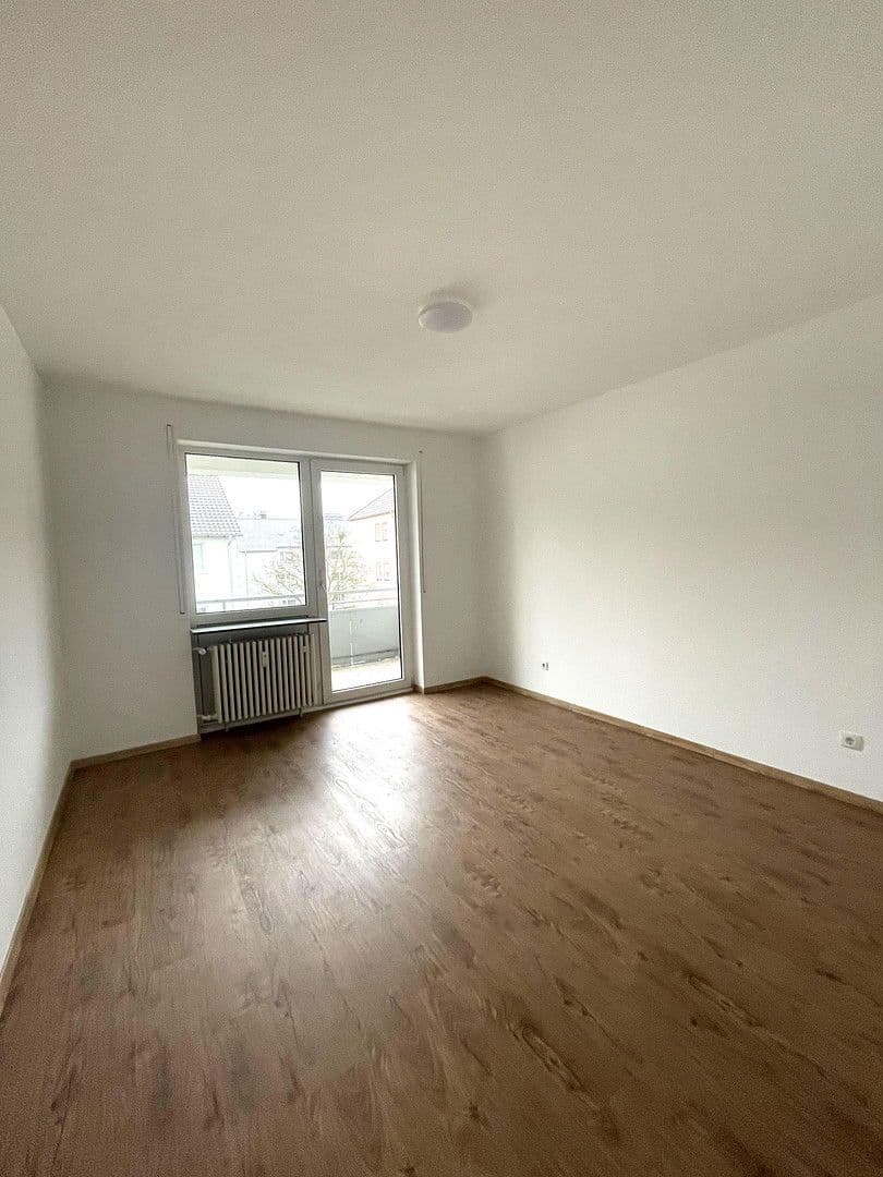 Pronájem bytu 3+1 74 m², Bürger-Meister-Diehl Str. 29, Eisenberg (Pfalz), Porýní-Falc Pronájem bytu 3+1 74 m², Bürger-Meister-Diehl Str. 29, Eisenberg (Pfalz), Porýní-Falc