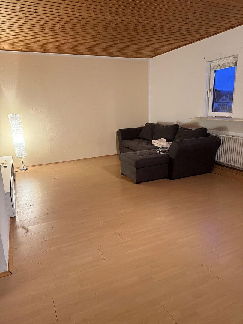 Pronájem bytu 2+1 55 m², Landstraße 47, Barsinghausen, Dolní Sasko Pronájem bytu 2+1 55 m², Landstraße 47, Barsinghausen, Dolní Sasko