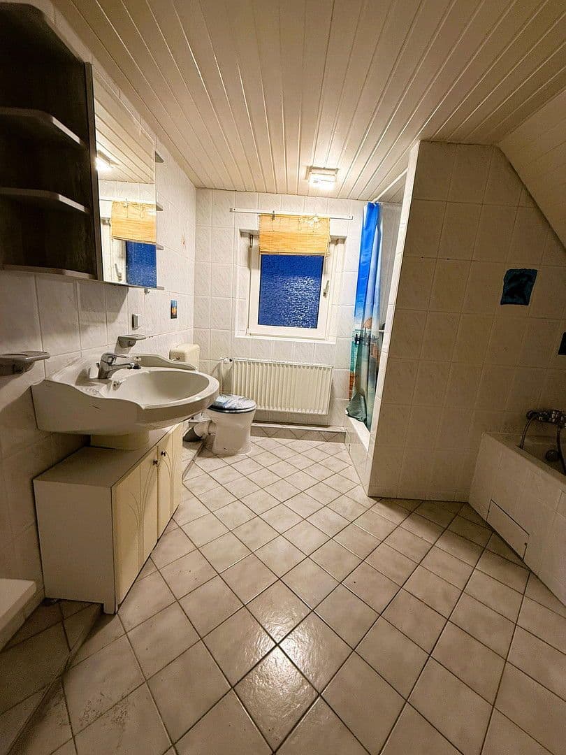 Pronájem bytu 2+1 55 m², Landstraße 47, Barsinghausen, Dolní Sasko Pronájem bytu 2+1 55 m², Landstraße 47, Barsinghausen, Dolní Sasko