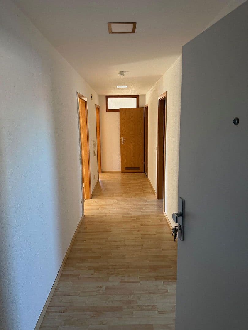 Prodej bytu 3+kk 83 m², Alte Schulstr. 11, Zimmern ob Rottweil, Bádensko-Württembersko Prodej bytu 3+kk 83 m², Alte Schulstr. 11, Zimmern ob Rottweil, Bádensko-Württembersko