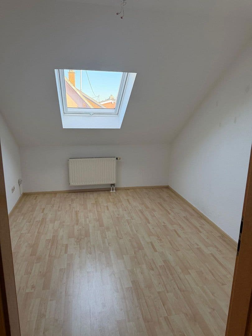 Prodej bytu 3+kk 83 m², Alte Schulstr. 11, Zimmern ob Rottweil, Bádensko-Württembersko Prodej bytu 3+kk 83 m², Alte Schulstr. 11, Zimmern ob Rottweil, Bádensko-Württembersko